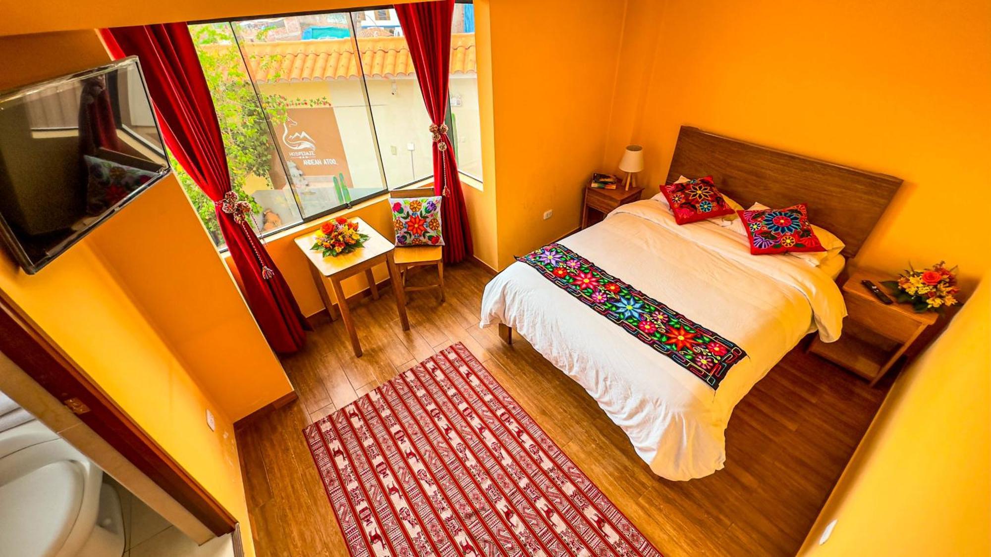 Andean Atoq Hostel Cuzco Exterior photo