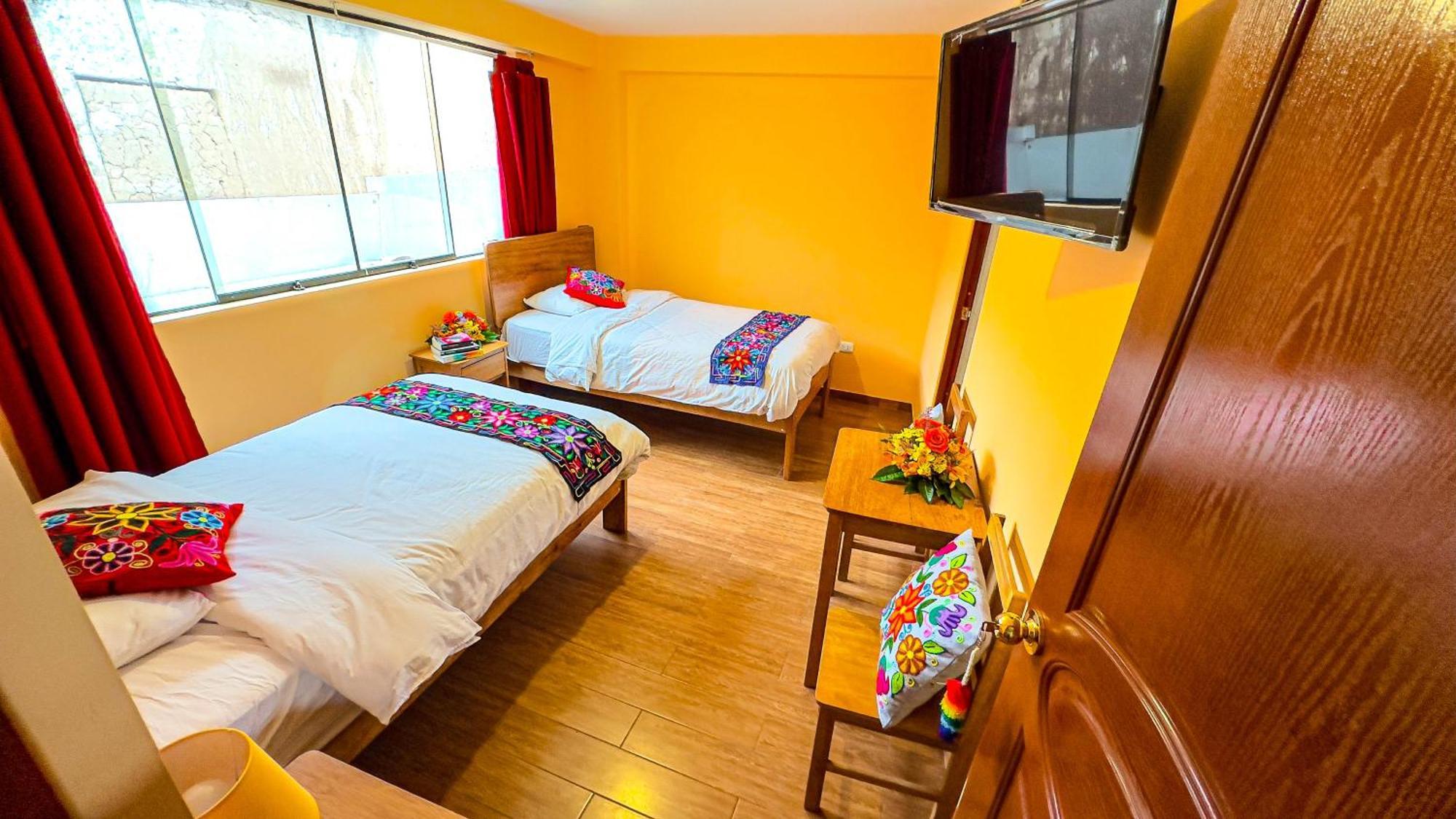 Andean Atoq Hostel Cuzco Exterior photo