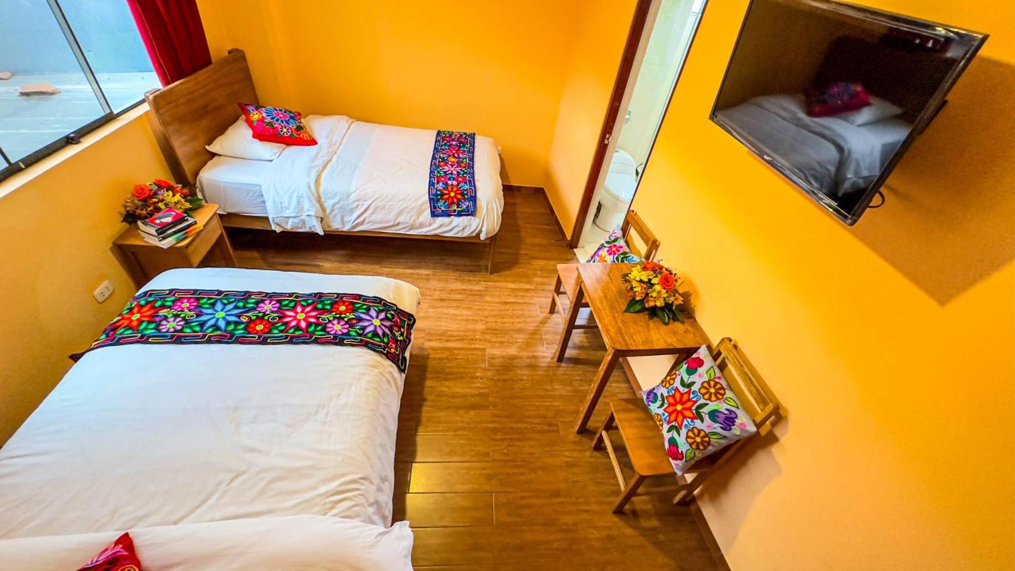 Andean Atoq Hostel Cuzco Exterior photo