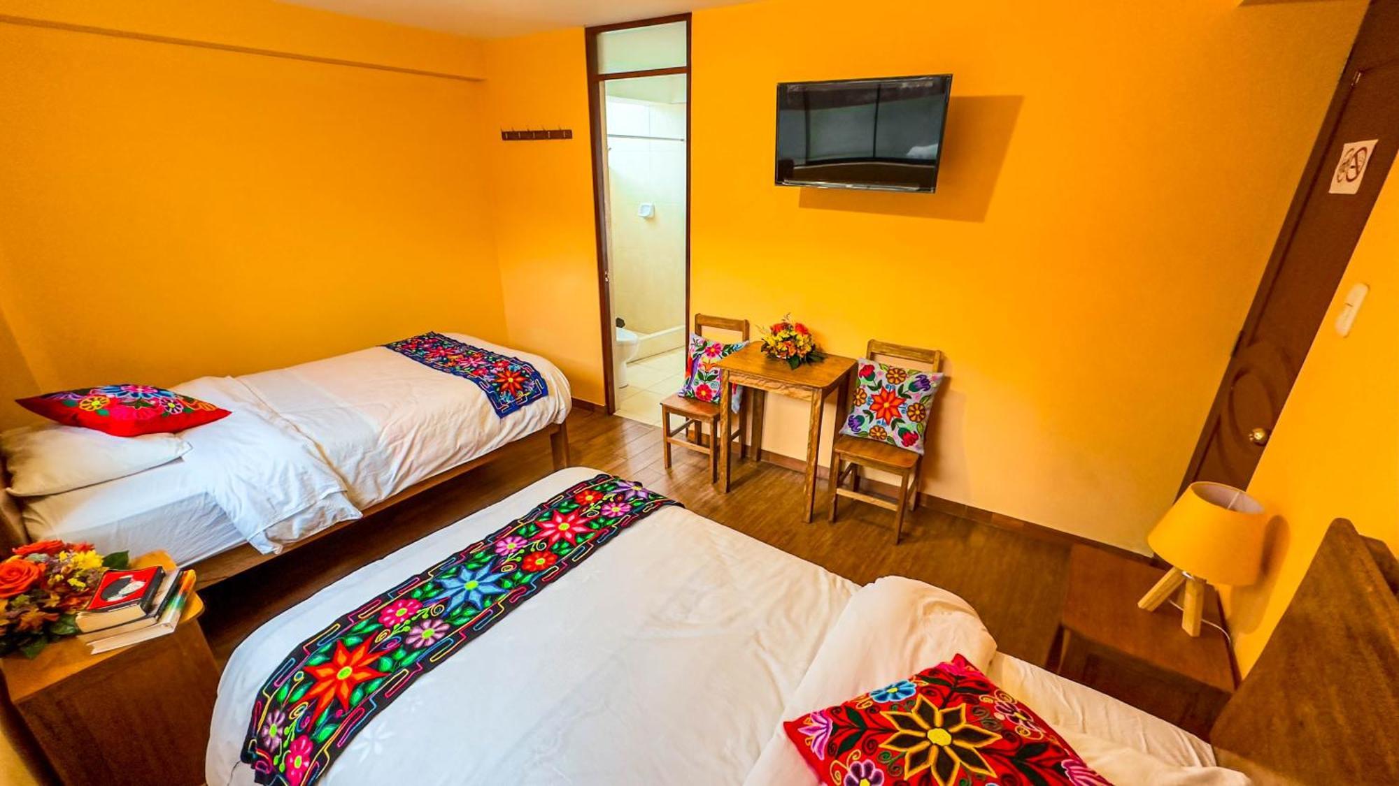 Andean Atoq Hostel Cuzco Exterior photo