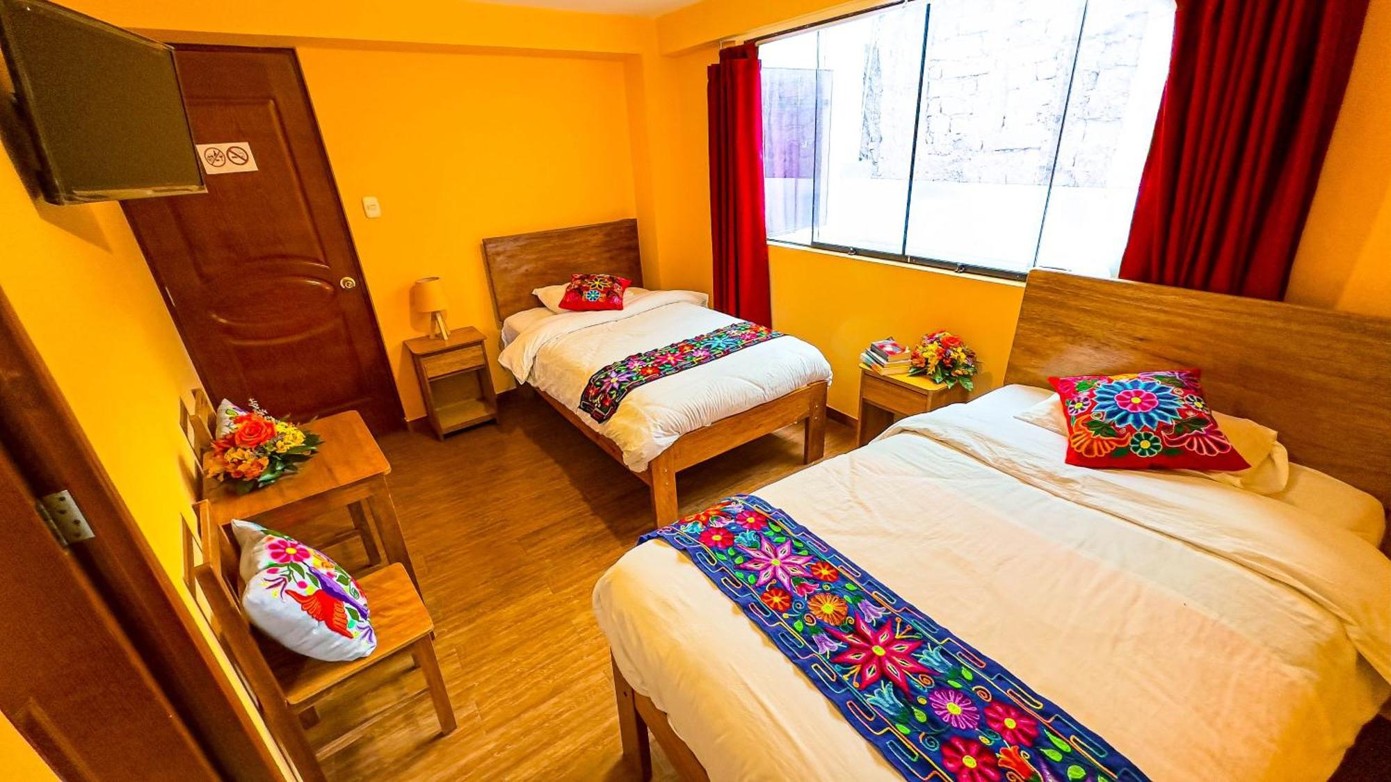 Andean Atoq Hostel Cuzco Exterior photo