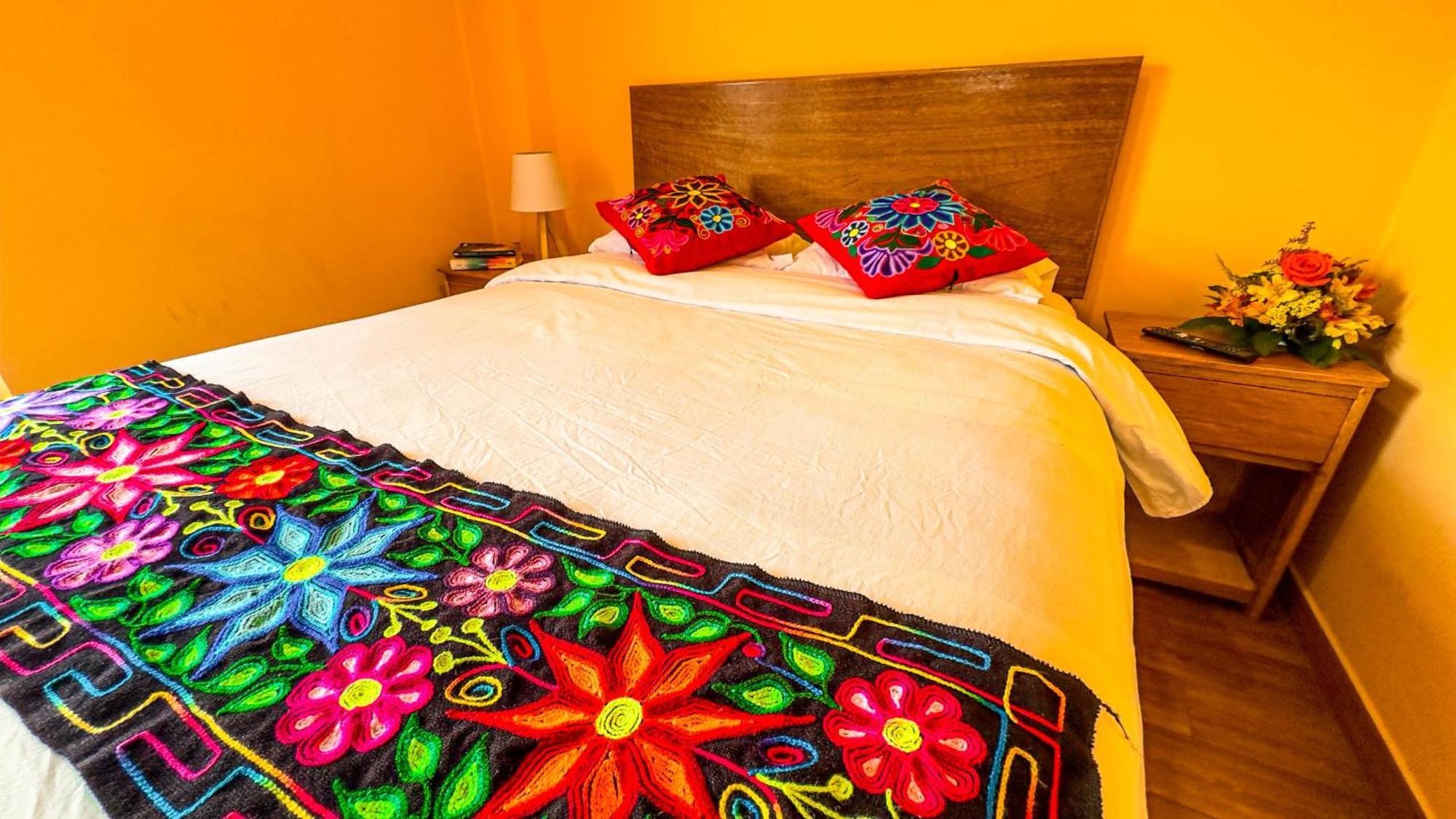 Andean Atoq Hostel Cuzco Exterior photo